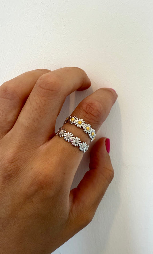 Daisy ring